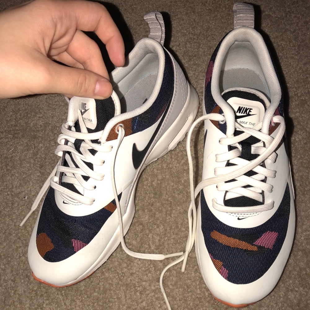 Nike Air Max Thea Shoes ☀️